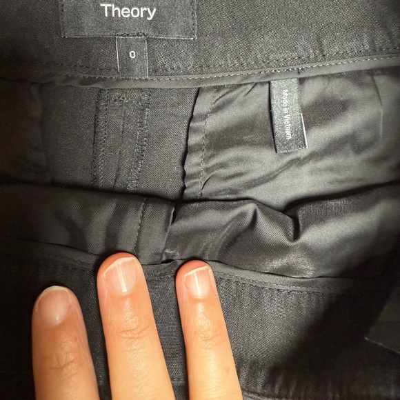 Theory Black Linen Blend Shorts Size 0 in excellent condition - Picture 4 of 5